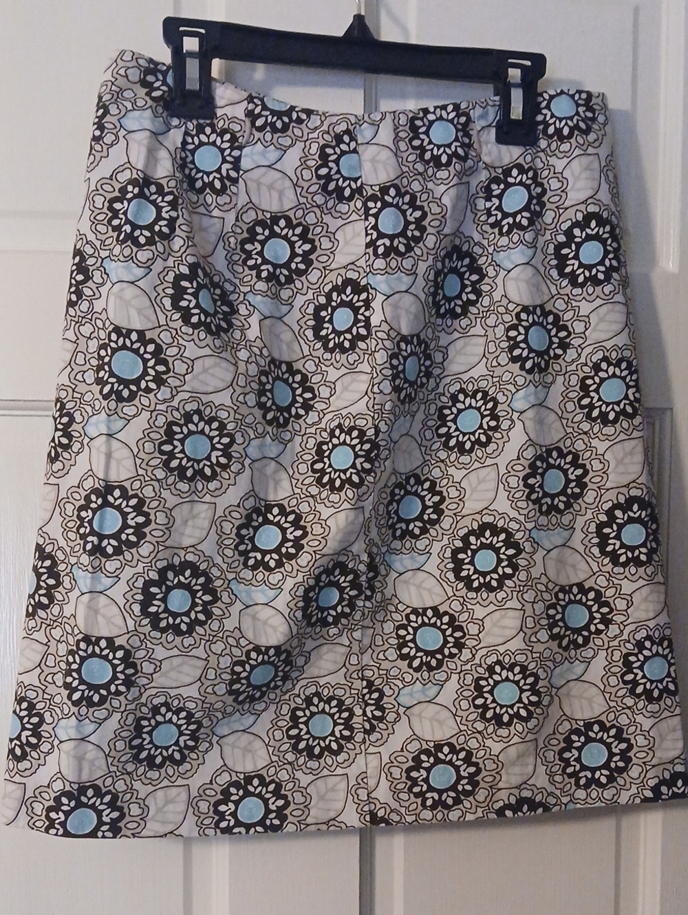 Loft Floral A-Line Skirt in White and Light Blue